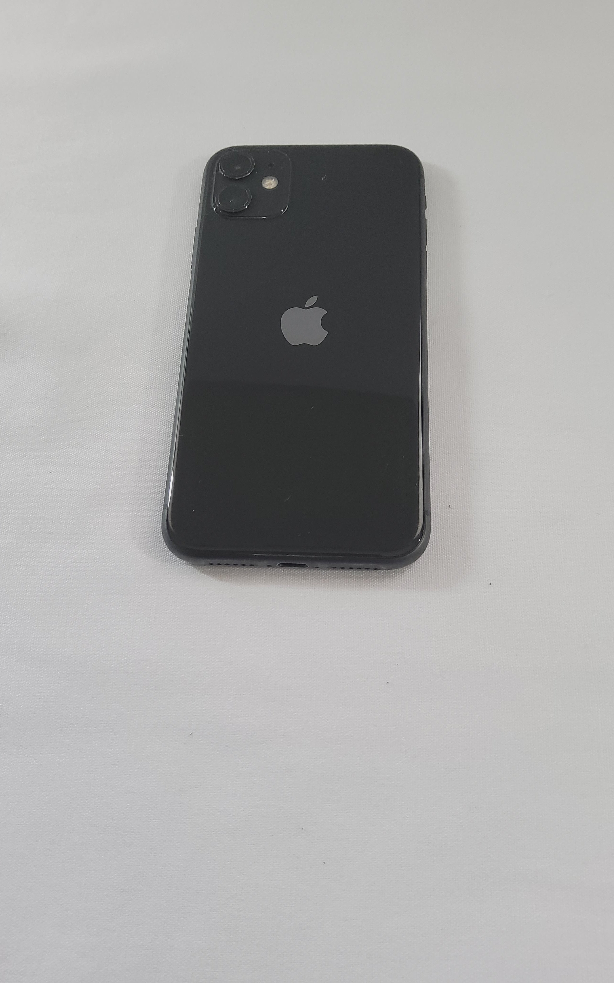 Apple iPhone 11 Black 64GB Unlocked A+ grade