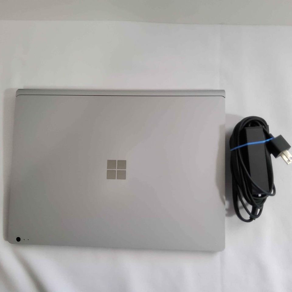 Microsoft SurfaceBook 1 ( i5-6300 / 256GB / 8GB ) ** Used Condition **