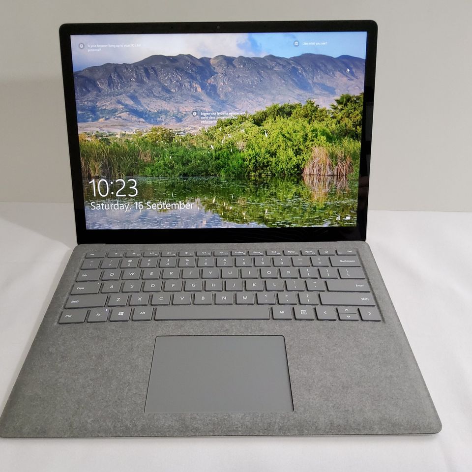 Microsoft Surface Laptop 13.5" Touchscreen (Intel Core i5/128GB SSD/8GB RAM/Windows 11 (Clearance ) READ