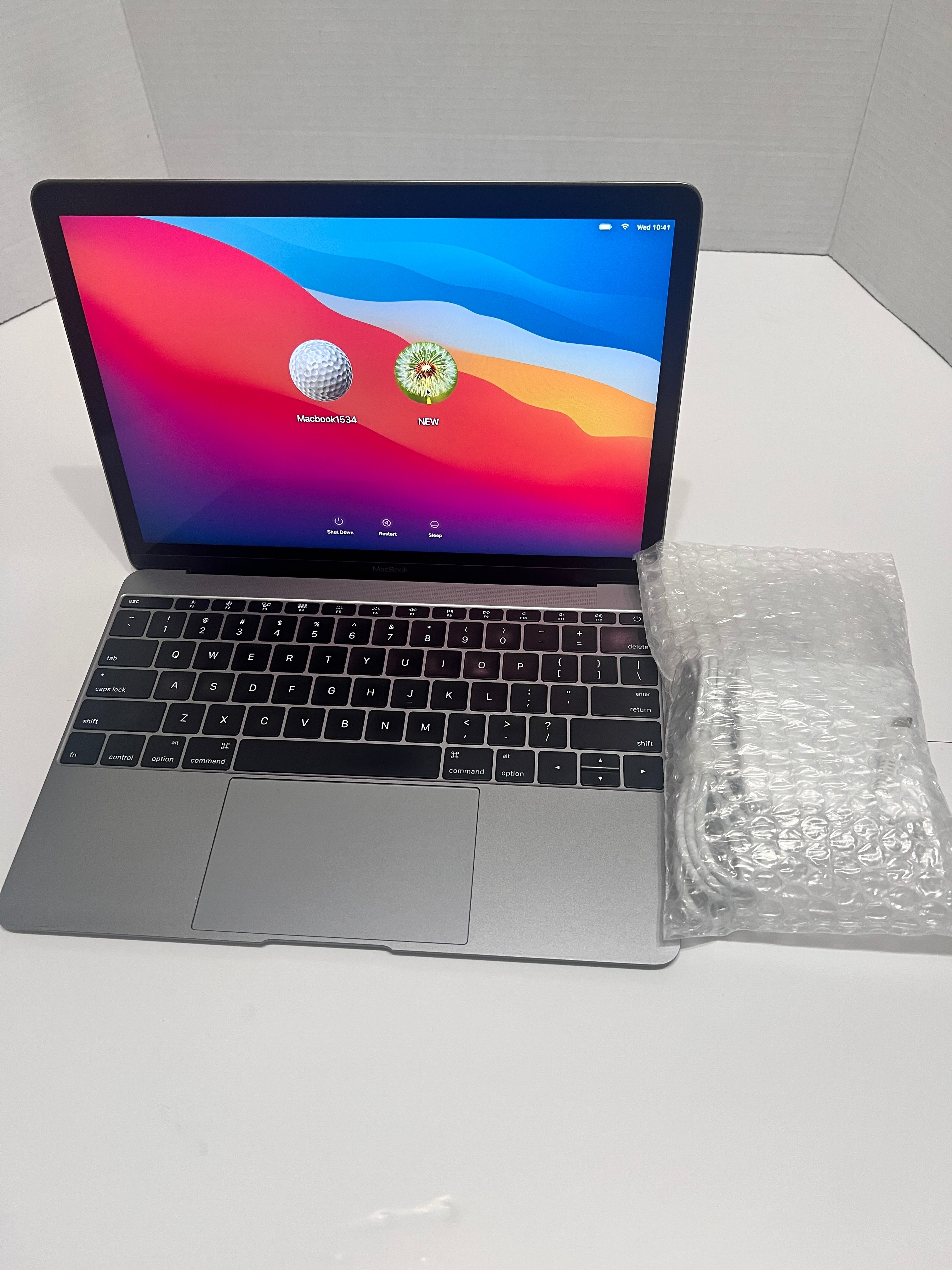 Macbook 12" A1534 8GB RAM/256GB SSD (Year 2015) MacOS BigSur (Pre-owned)