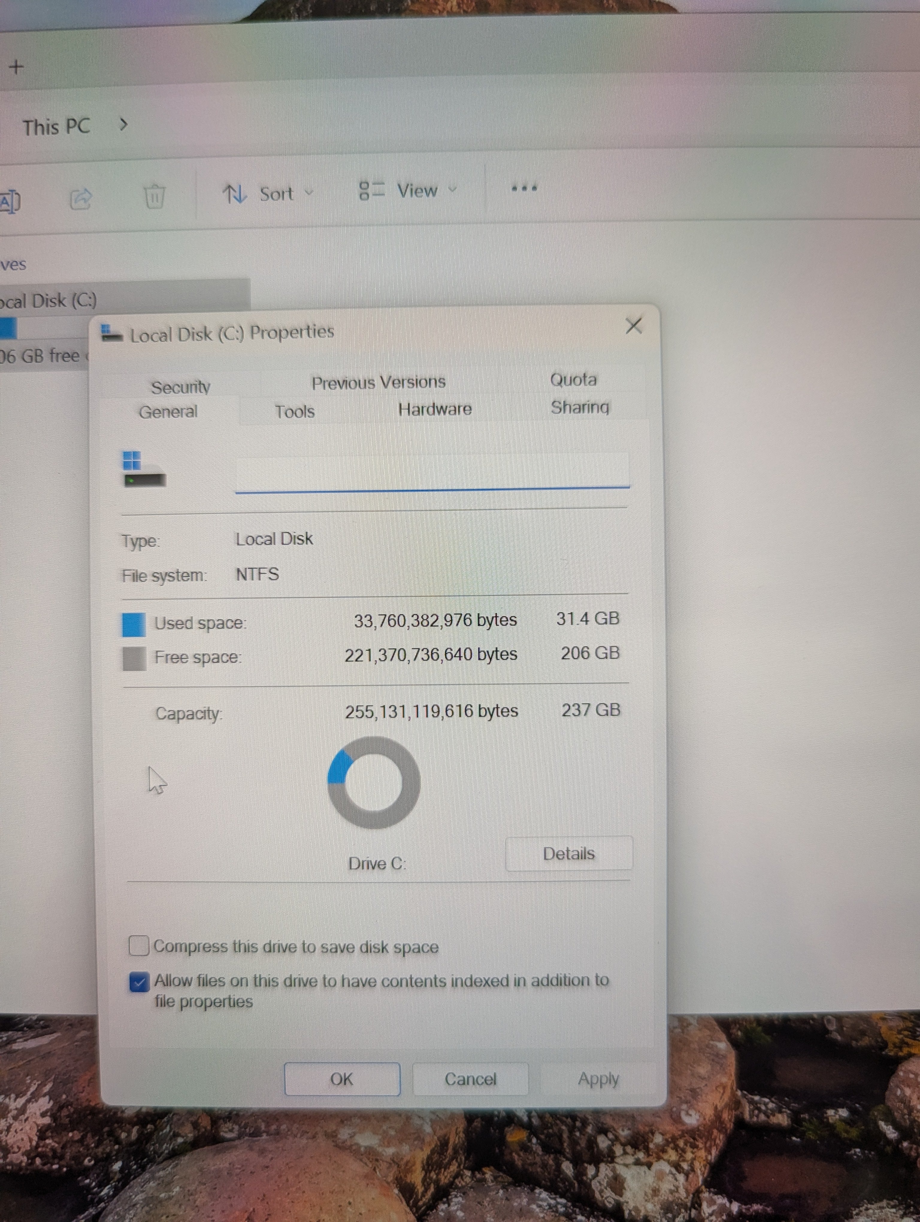 Microsoft Surface Laptop 2 (2018): 13.5" Touchscreen (Intel i7/8GB RAM/256GB SSD (Pre-Owned)