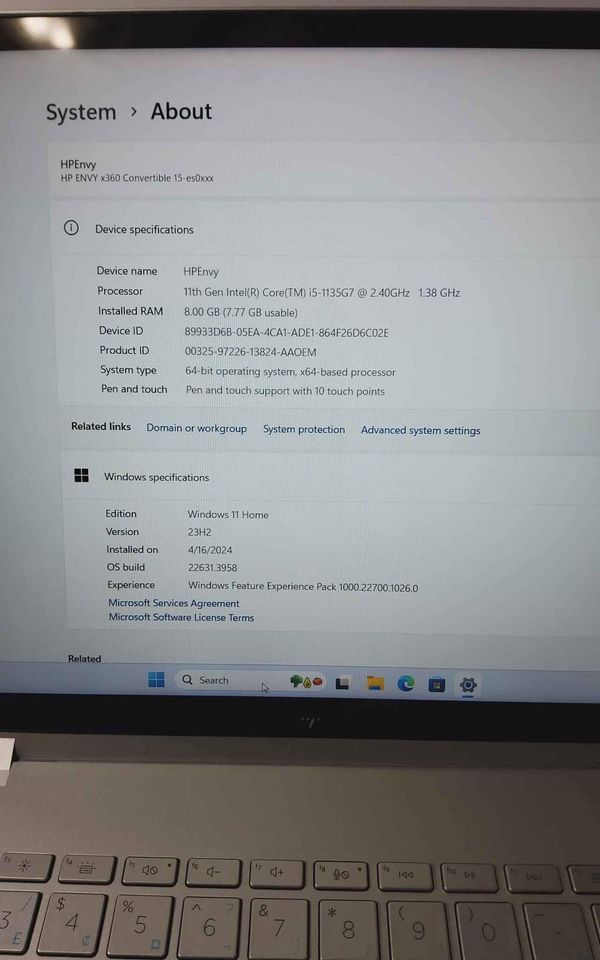 HP Envy x360 15-EX0XXX, 8GB RAM, 256GB SSD Intel i5-1135G7